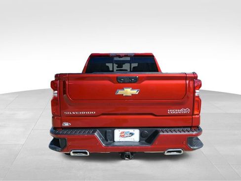 Used 2024 Chevrolet Silverado 1500 High Country w/ High Country Premium Package image 4