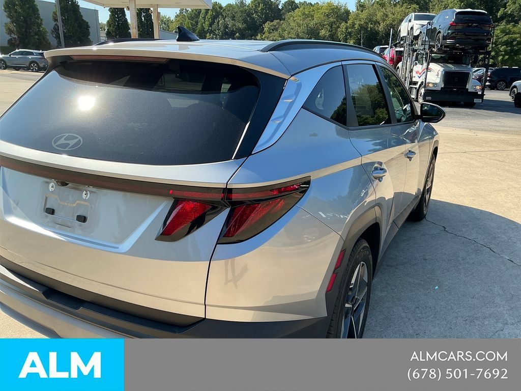 Used 2025 Hyundai Tucson SEL FWD image 4