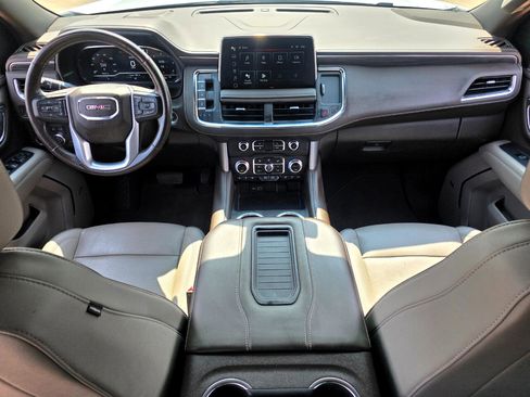 Used 2022 GMC Yukon SLT image 16