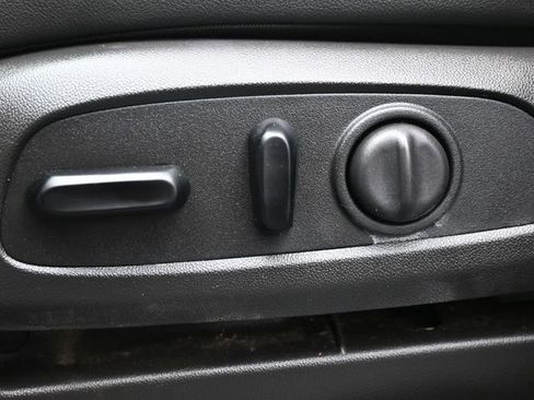 Used 2024 Chevrolet TrailBlazer ACTIV w/ Convenience Package FWD image 13