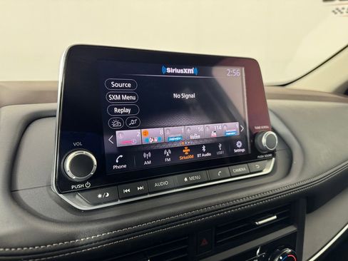 Used 2023 Nissan Rogue S FWD image 24