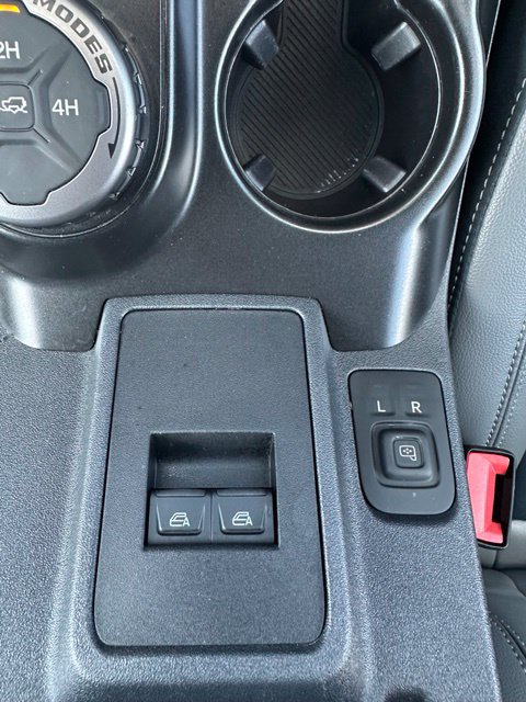 Used 2023 Ford Bronco Outer Banks AWD/4WD image 35