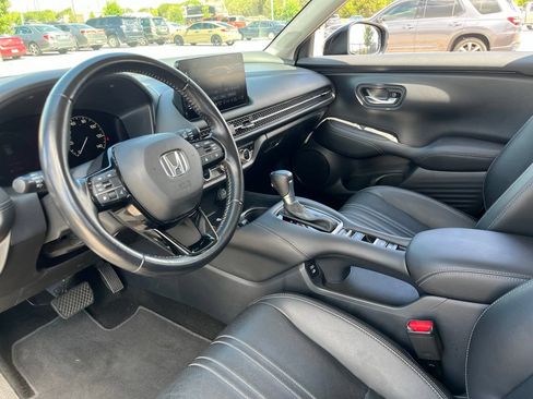Certified 2025 Honda HR-V EX-L image 19