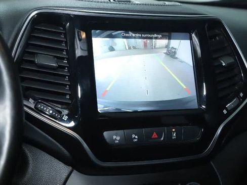 Certified 2021 Jeep Cherokee Limited image 31