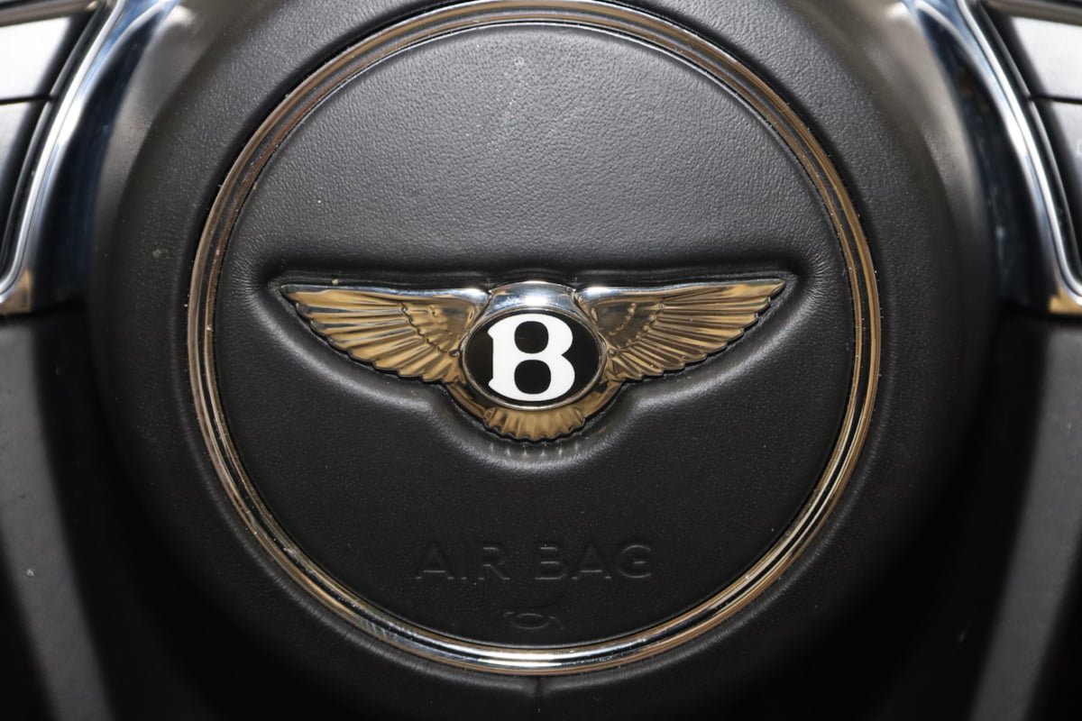 Used 2018 Bentley Bentayga AWD/4WD image 49