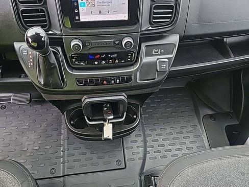 Used 2023 RAM ProMaster 2500 image 10