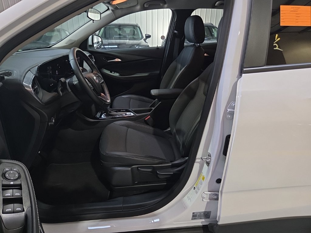 Used 2026 Buick Encore GX Preferred FWD image 3