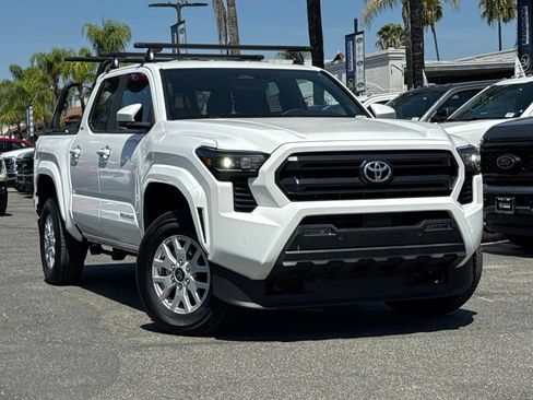 Used 2024 Toyota Tacoma SR5 RWD image 3