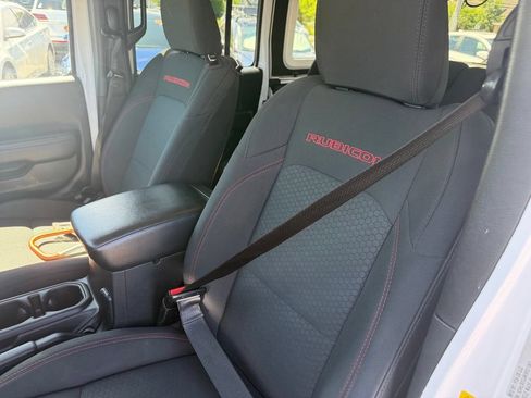 Used 2021 Jeep Wrangler Unlimited Rubicon AWD/4WD image 17