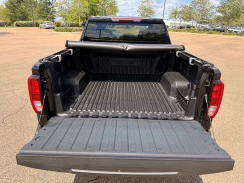 Certified 2024 GMC Sierra 1500 Elevation image 13