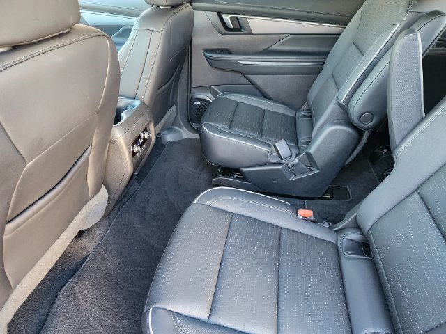 Used 2026 Buick Enclave Sport Touring FWD image 29