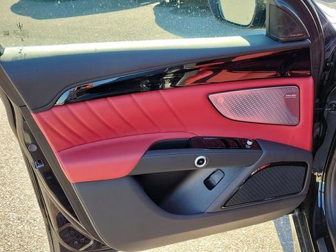 New 2025 Maserati Grecale Modena AWD/4WD image 18