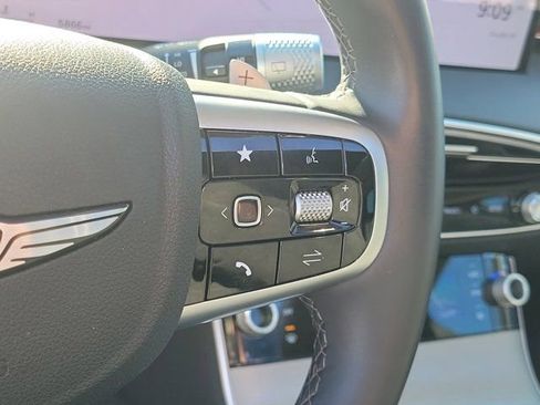 Used 2026 Genesis GV70 2.5T Select image 29