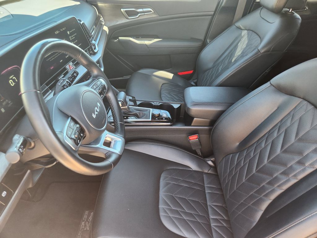 Certified 2025 Kia Sportage X-Line w/ Premium Package AWD/4WD image 12