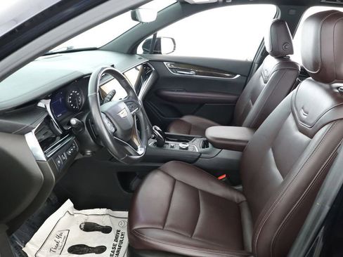 Used 2021 Cadillac XT6 Premium Luxury image 18