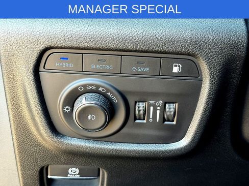 Used 2024 Jeep Grand Cherokee Limited 4xe AWD/4WD image 17