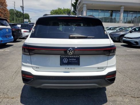 Certified 2025 Volkswagen Taos SE AWD/4WD image 5