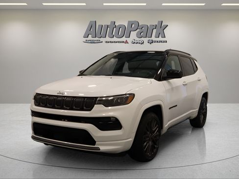 Certified 2022 Jeep Compass High Altitude AWD/4WD image 7
