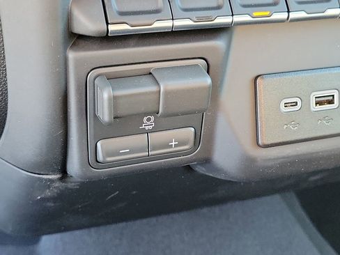 New 2026 Chevrolet Silverado 2500 Custom w/ Custom Value Package AWD/4WD image 9