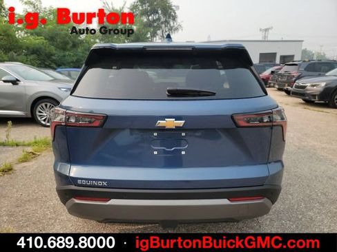 Used 2026 Chevrolet Equinox LT w/ Convenience Package II FWD image 5