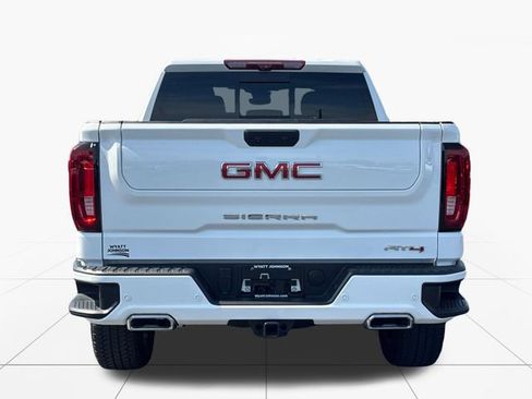 Used 2025 GMC Sierra 1500 AT4 w/ AT4 Premium Package AWD/4WD image 4
