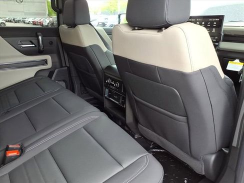 New 2026 GMC Hummer EV SUV AWD/4WD image 24