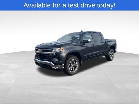 Used 2024 Chevrolet Silverado 1500 LT image 3
