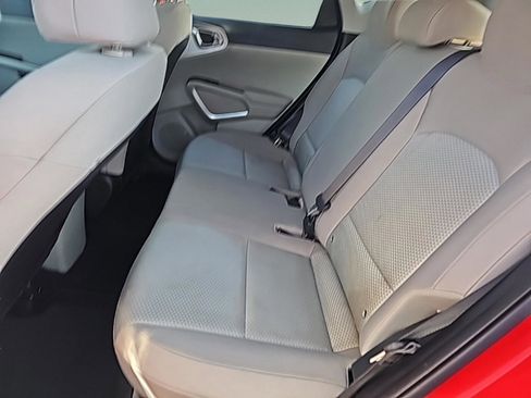Used 2024 Kia Soul LX image 26