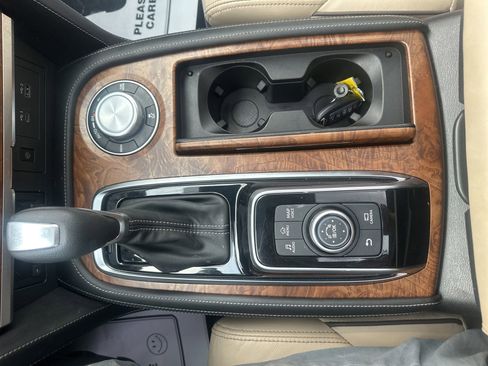Used 2024 Nissan Armada SL w/ Cargo Package AWD/4WD image 35