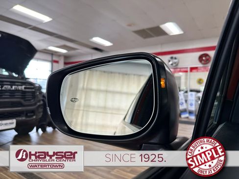 Used 2025 Subaru Crosstrek 2.5i Wilderness w/ Crosstrek Mirror Package AWD/4WD image 8