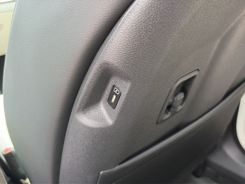 New 2026 Kia Sportage SX FWD image 12