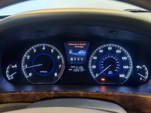 Used 2012 Hyundai Equus Signature RWD image 13