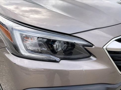 Used 2022 Subaru Outback Premium image 33