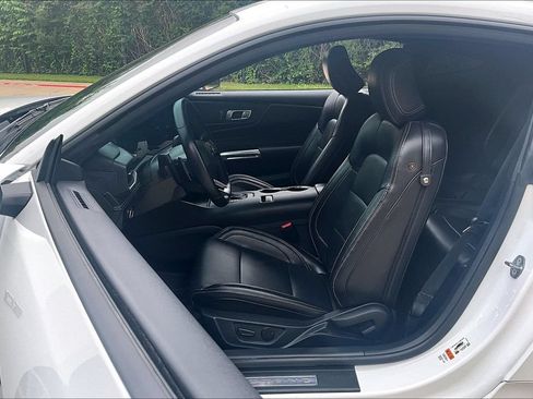 Used 2025 Ford Mustang GT Premium RWD image 31