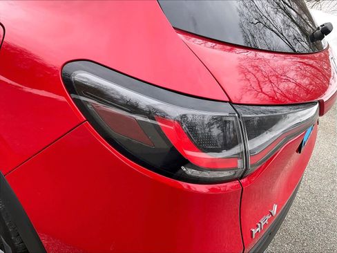 Certified 2024 Honda HR-V Sport image 32