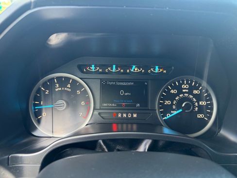 Used 2018 Ford F150 XLT w/ Equipment Group 302A Luxury AWD/4WD image 10