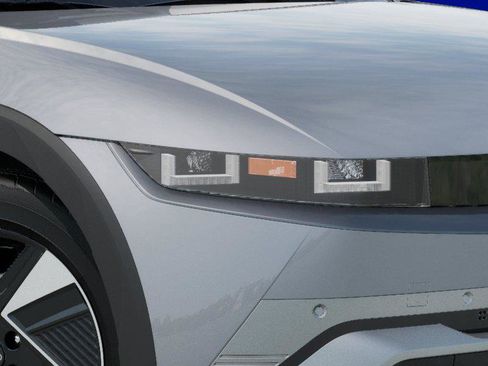 New 2026 Hyundai Ioniq 5 SEL RWD image 9