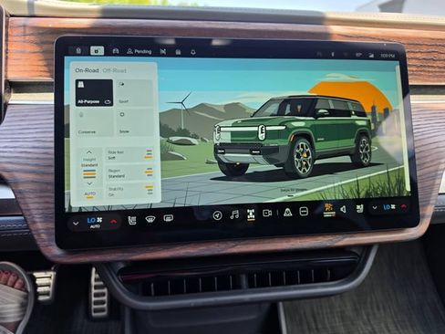 Used 2023 Rivian R1S Launch Edition AWD/4WD image 61
