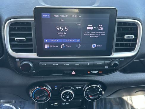 Used 2022 Hyundai Venue SE w/ Cargo Package FWD image 25