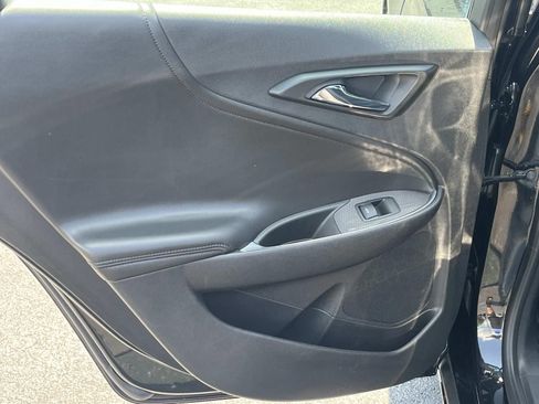 Used 2019 Chevrolet Malibu LT w/ Leather Package FWD image 15