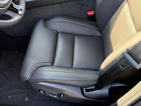 New 2026 Volvo XC60 B5 Ultra w/ Protection Package Premier image 11