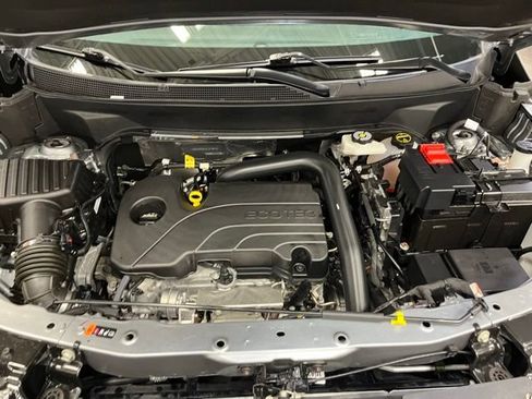 Used 2025 Chevrolet Equinox LT image 25