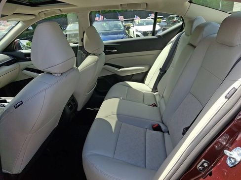 Certified 2023 Nissan Altima 2.5 SL FWD image 13