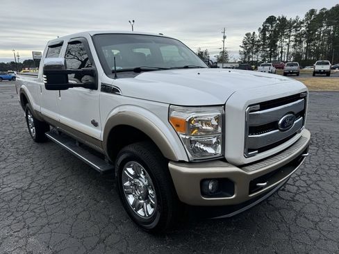 Used 2013 Ford F250 King Ranch w/ King Ranch w/Chrome Pkg image 17