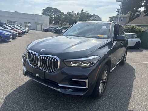 Used 2022 BMW X5 xDrive40i w/ Premium Package AWD/4WD image 3
