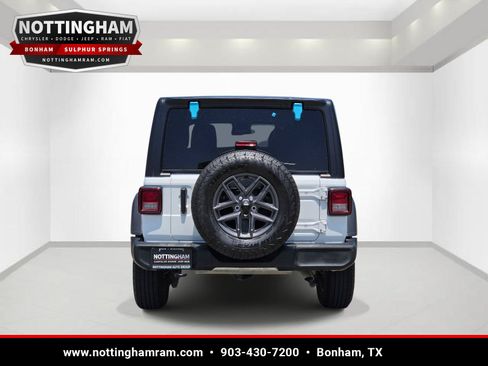 Used 2025 Jeep Wrangler Sport S AWD/4WD image 5