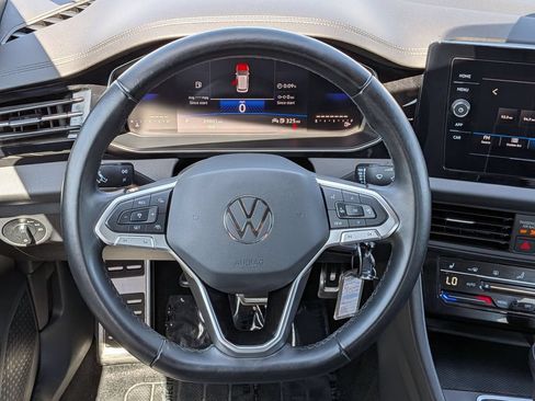 Used 2025 Volkswagen Jetta Sport FWD image 17