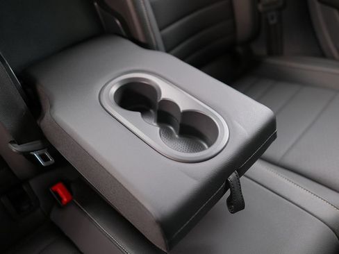 Used 2022 Volkswagen Jetta SE FWD image 32