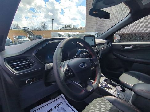 Used 2025 Ford Escape ST-Line image 15