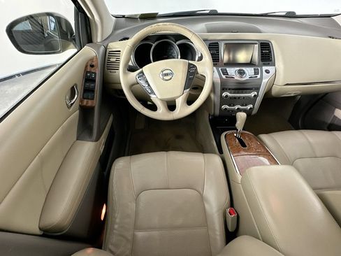 Used 2014 Nissan Murano LE w/ Platinum Edition Package AWD/4WD image 9